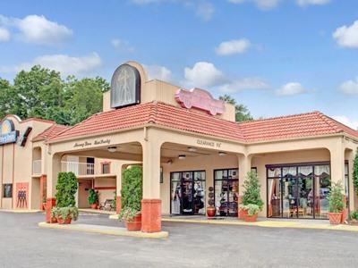 Days Inn By Wyndham Memphis At Graceland Exteriér fotografie